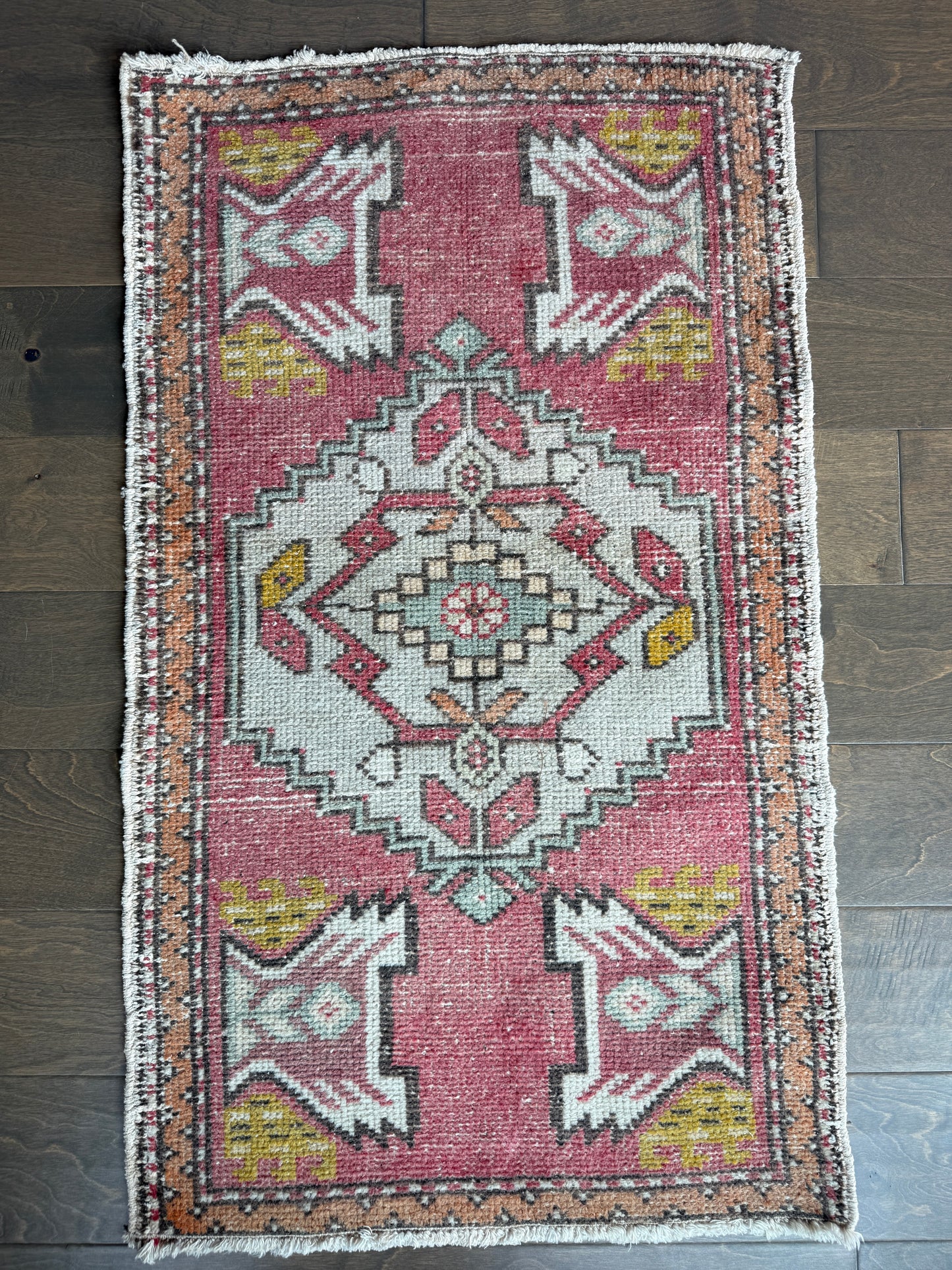#10003 | 3'2" X 1'9"